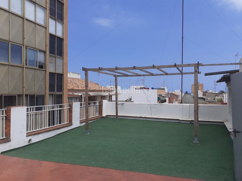 Foto bb98d076-ff1e-4563-9647-2261c9f23307. Pis a playa puerto de Sagunto Sagunt