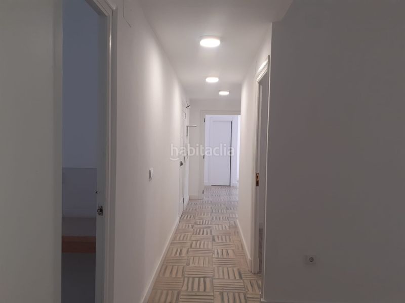 Foto cff5bd72-257e-4e3e-8b5e-b62b4d499e02. Pis a playa puerto de Sagunto Sagunt