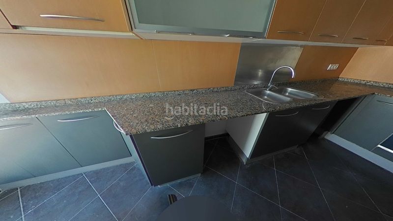Foto d2687a78-1f9b-458e-a6e3-d95553ab4ac4. Piso en Barrio Benicalap Valencia