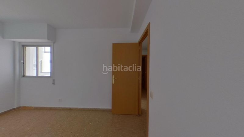 Foto 88f067b8-2da7-4b52-bd74-59e8908fed82. Piso en Torrefiel Valencia