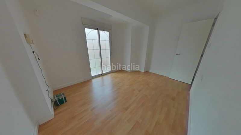 Foto 508a40ad-ec1a-4e4c-9b74-fb9aee7c257f. Piso en Mont Olivet Valencia