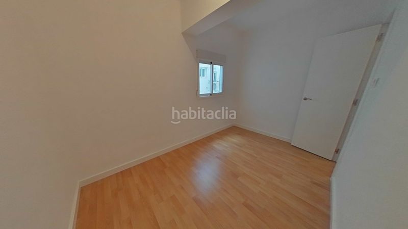 Foto c6b4810c-1030-437b-bed6-23496c268072. Piso en Mont Olivet Valencia