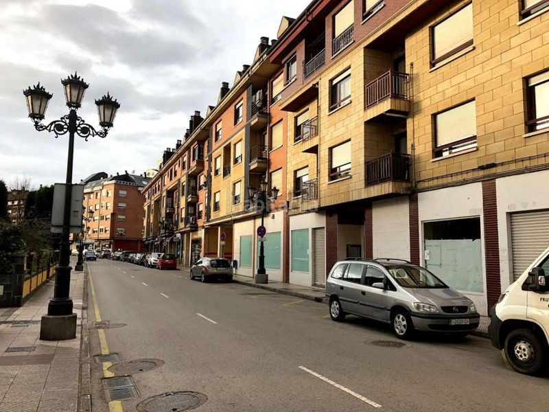 Foto 6bfb72c1-910b-4fe1-a325-55c778186293. Local comercial a Colloto Oviedo