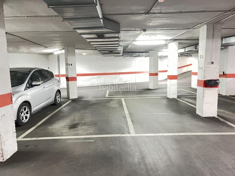 Foto f414ed2e-acbb-4207-a98b-2d32f922f199. Lloguer aparcament cotxe a Lugones Siero