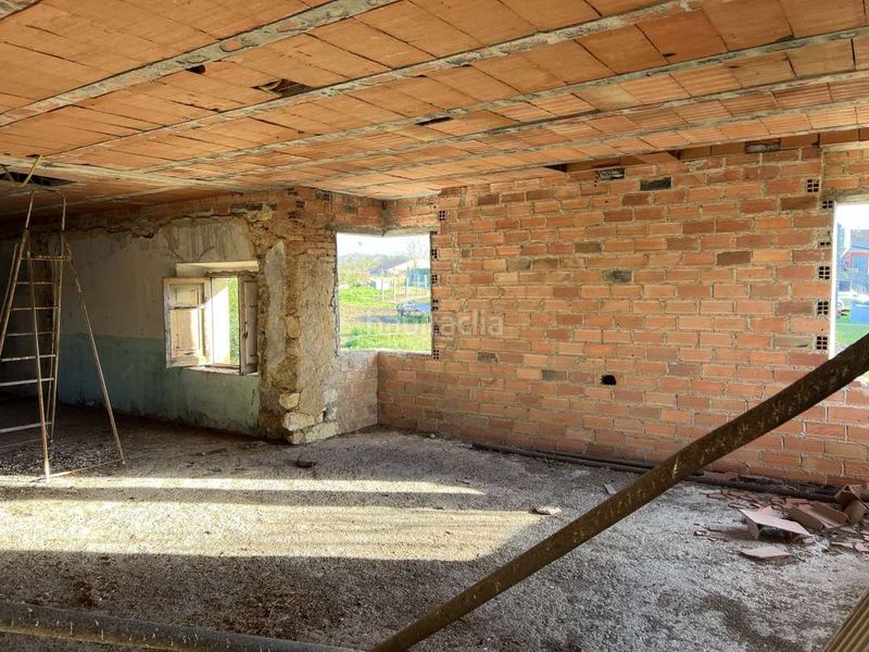 Foto d3c2ce98-20ac-4fc6-9950-b53e1aff0dea. Casa amb aparcament a Viella-Granda-Meres Siero