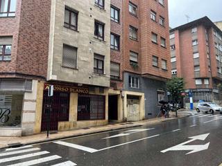 Locale commerciale in Ciudad Naranco - Prados de La Fuente