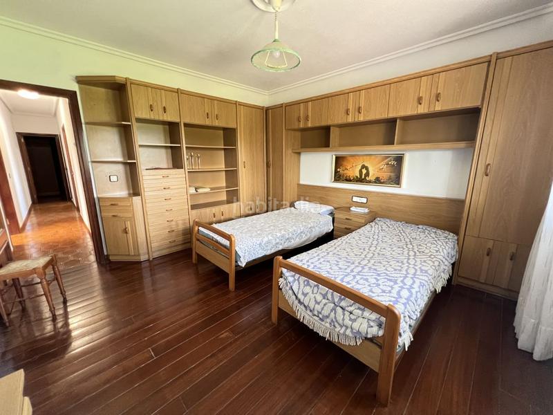 Foto 49b57a36-2d51-4334-bd73-04c2ba4a3e4f. Chalet mit heizung parking in San Claudio - Trubia - Las Caldas Oviedo