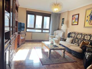 Appartement à Lugones. Gran oportunidad en lugones piso amplio, luminoso y con todos lo