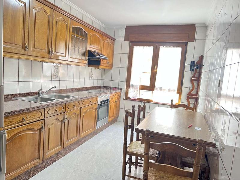 Foto 7da09a9b-deb7-482c-b003-d36408d60b5c. Etagenwohnung mit heizung parking in Lugones Siero