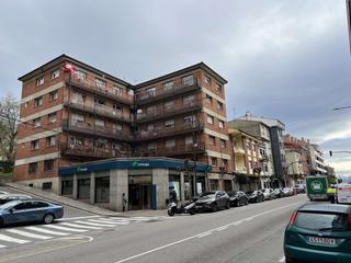 Appartement à Llanera. Amplio piso exterior de 4 dormitorios con terraza en posada de l