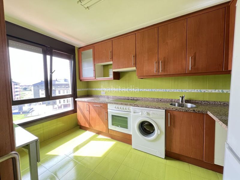 Foto 4f0245a1-1cf0-431b-a460-af3b1585638d. Pis amb calefacció aparcament a Lugones Siero