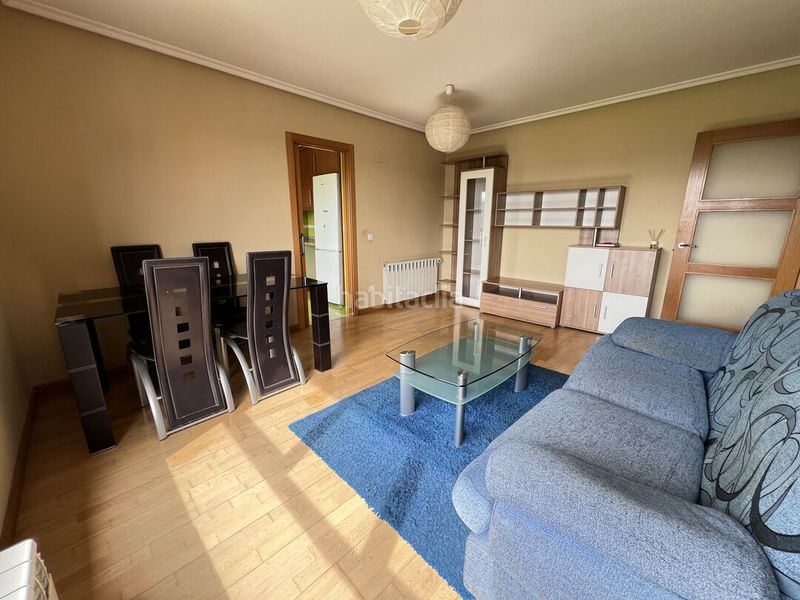 Foto 7e691db1-a83b-4151-bbab-d9dd8e09f6c7. Pis amb calefacció aparcament a Lugones Siero