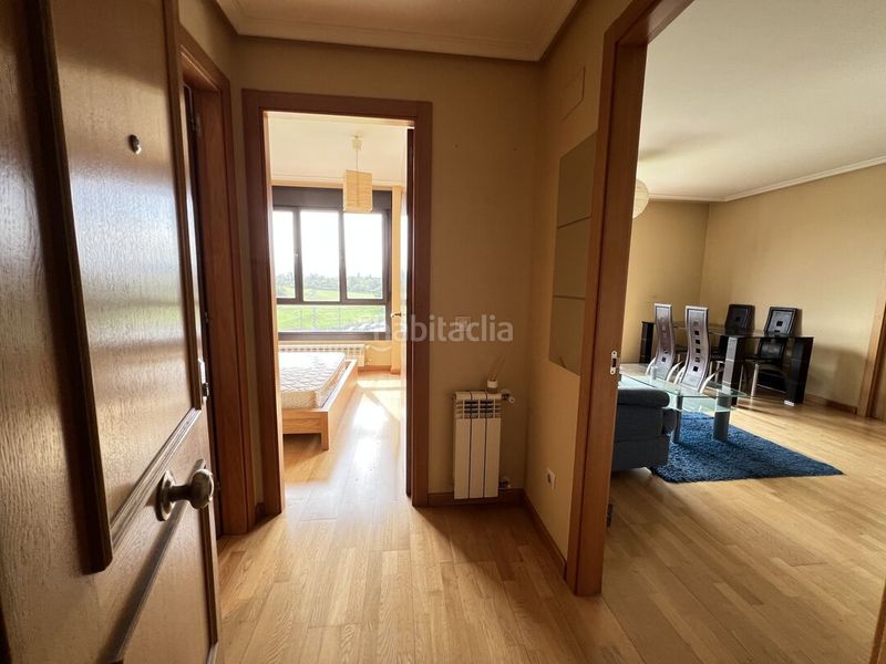 Foto 8ae468e1-6129-460f-a505-e25b703a02de. Pis amb calefacció aparcament a Lugones Siero