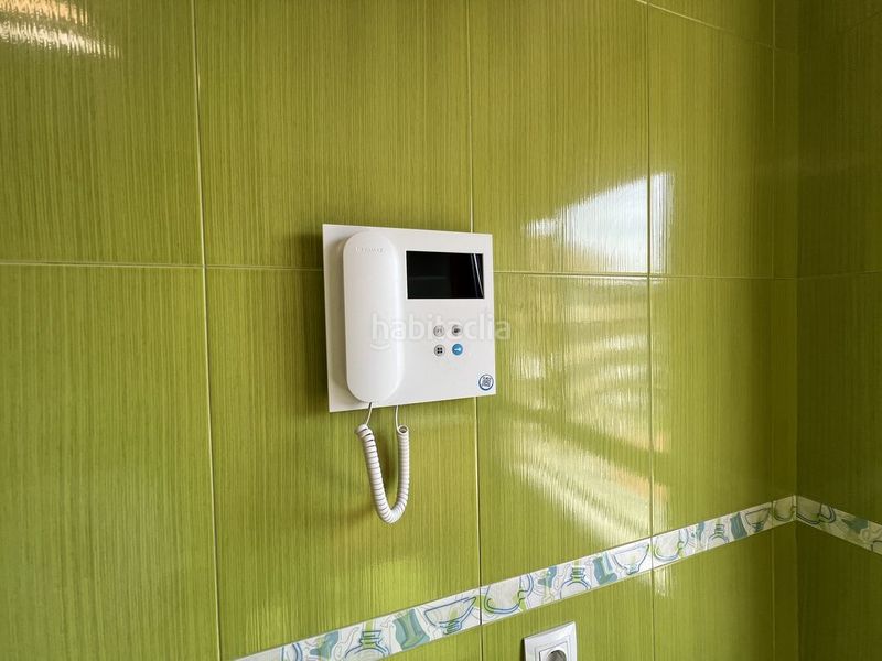 Foto a301a64a-6bfe-475d-81f5-52d3c2845388. Pis amb calefacció aparcament a Lugones Siero