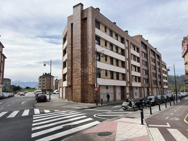 Foto caff5d36-7723-4d49-bb76-12413ad38f63. Pis amb calefacció aparcament a Lugones Siero