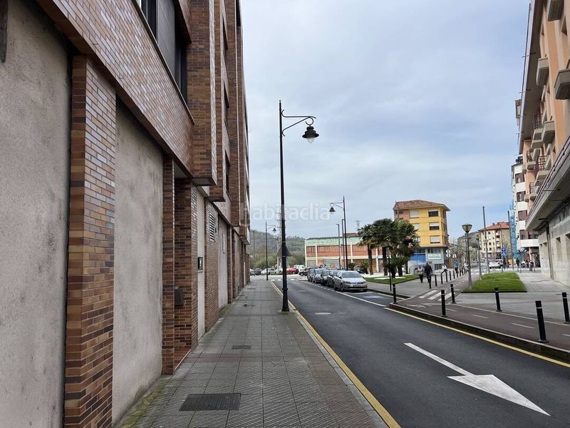 Foto cdca38b6-589d-422e-a3a4-fdb149eab862. Pis amb calefacció aparcament a Lugones Siero