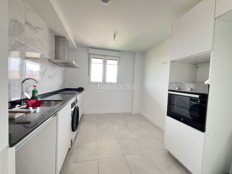 Foto d31a7498-e2cb-44da-b8b0-e0ea8e97a43d. Rent flat with heating parking in Lugones Siero