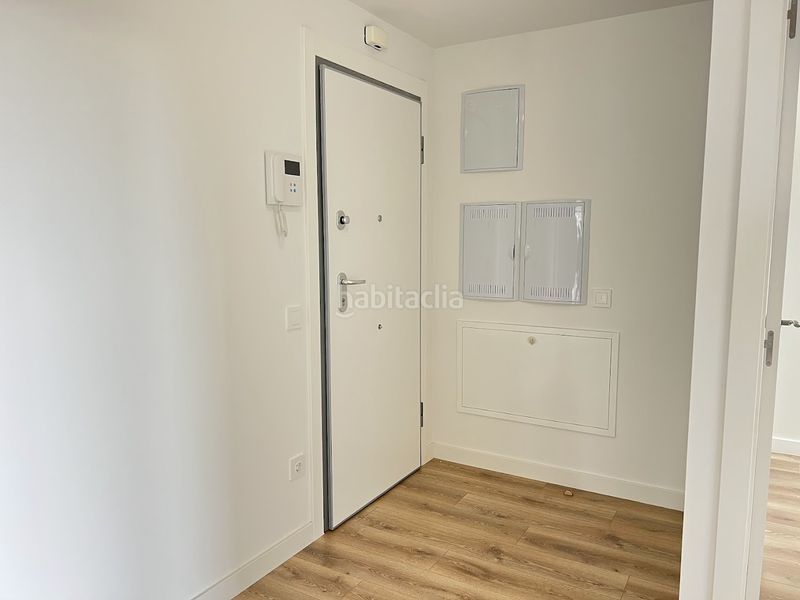 Foto f3aaff2b-421e-4436-8681-83069494d01a. Rent flat with heating parking in Lugones Siero