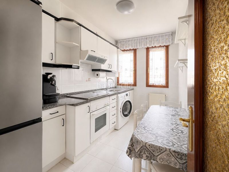 Foto 4c6873fc-e872-4137-92d2-ec8aef4db778. Apartament amb calefacció a Lugones Siero