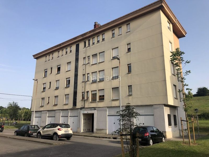 Foto bab967e7-55d4-4f54-819c-1e3941e8b40b. Apartament amb calefacció a Lugones Siero