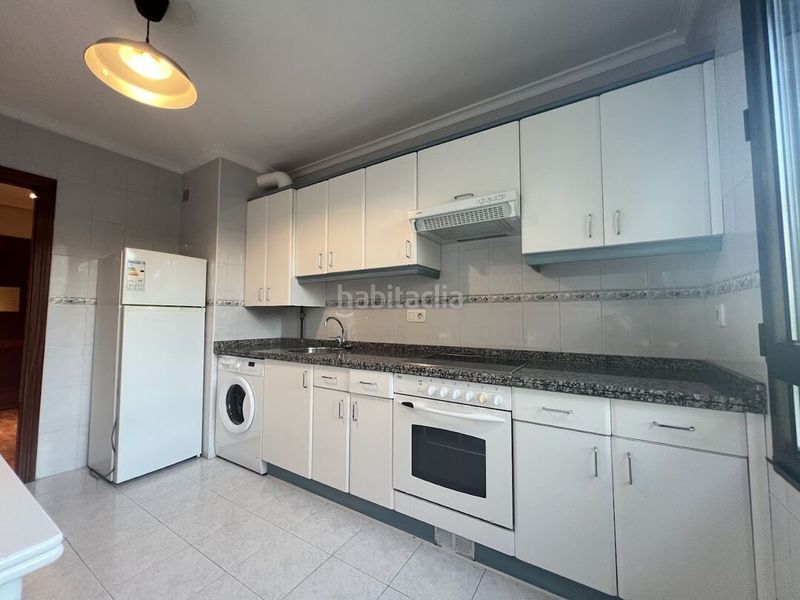 Foto 9c16f66e-69cd-4db6-a6c9-d275667cf703. Apartamento impecable apartamento en la corredoria con garaje, trastero y terraza. en Oviedo