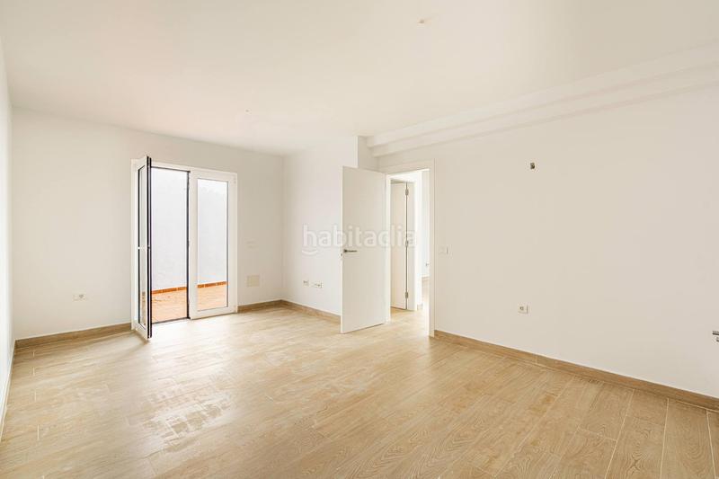 Foto a80c3f1e-0697-4af6-96e2-25221628a52c. Towny house with parking in Guamasa - El Ortigal - Los Rodeos San Cristóbal de La Laguna