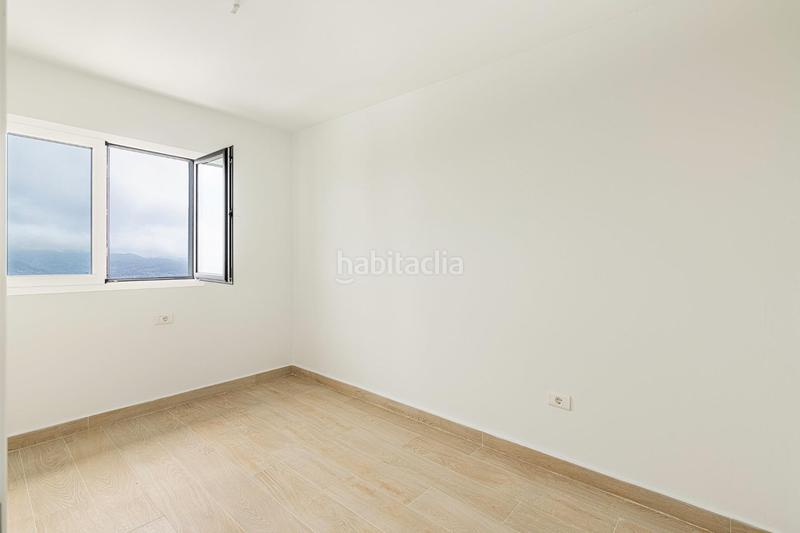 Foto af6a1127-d137-4fa4-99d8-4d586d31af5d. Towny house with parking in Guamasa - El Ortigal - Los Rodeos San Cristóbal de La Laguna