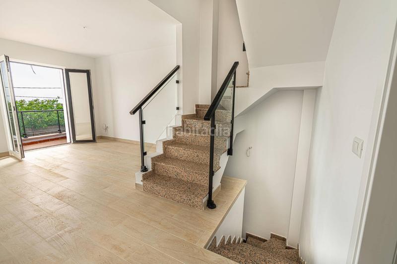 Foto eab23a3a-a462-4279-ad3d-0cc773c407c5. Towny house with parking in Guamasa - El Ortigal - Los Rodeos San Cristóbal de La Laguna