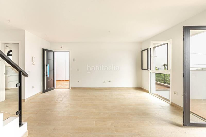 Foto f60087ea-0f43-4755-acb8-d62e79a4b731. Towny house with parking in Guamasa - El Ortigal - Los Rodeos San Cristóbal de La Laguna