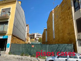 Residential Plot in Carrer la font 20. Solar para edificio plurifamiliar