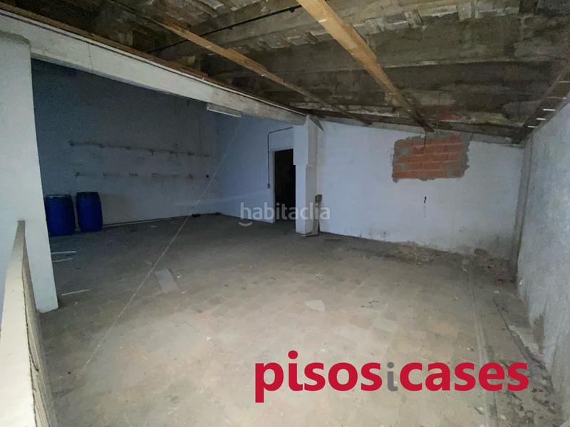 Foto 564f7af3-0fa5-461e-958d-c637f00b43a8. Location local commercial dans Nord Vic