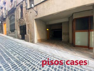 Lloguer Aparcament cotxe  Carrer de la riera. Pàrquing per cotxe petit o moto
