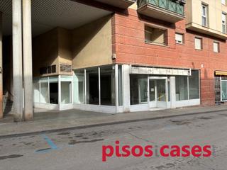 Lloguer Local Comercial a Avinguda de roma 142. Local en zona comercial.