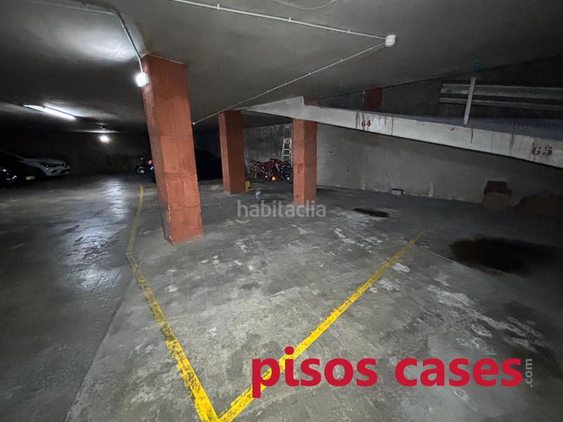 Foto 9f0a90ab-0f4b-453d-8041-36fe96a7f9cc. Aparcament cotxe a carrer del bisbe morgades 26 a Vic