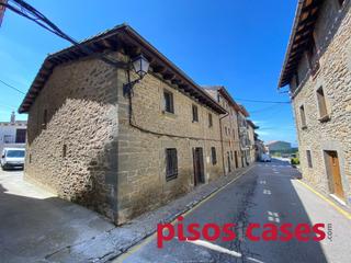 House in Santa Maria de Corcó. Casa de poble. cantonigros