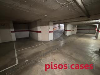 Car parking  Carrer del bisbe morgades. Prquing per a cotxe petit