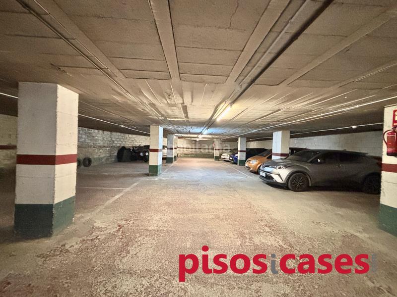 Foto 63f4752d-fa1d-4988-86f7-38ece15dec3c. Aparcament cotxe a Centre Vic