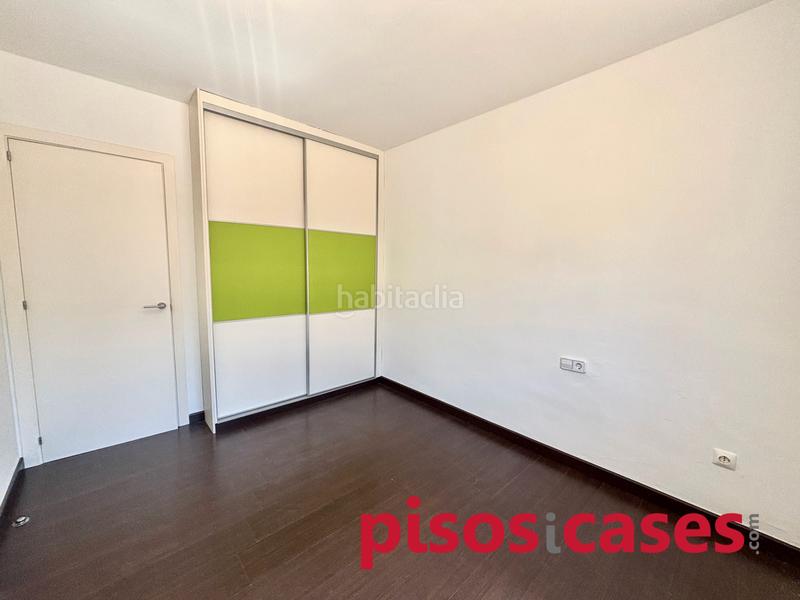 Foto 44d9adf6-804d-4982-9212-6e2dd4fa3759. Piso pis amb terrassa en Caputxins-Ambulatori Vic