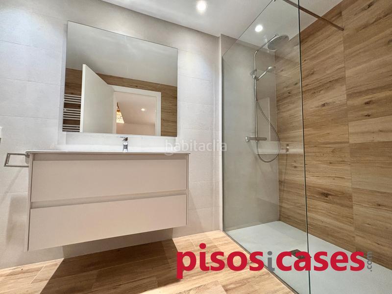 Foto 7aa2f24f-359f-4792-8709-8300ec15828e. Location appartement avec chauffage dans Centre Vic