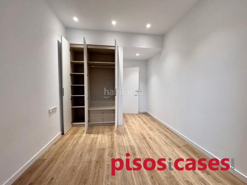 Foto 17dbb268-31ea-43ab-bf3d-d068fda4b7c0. Miete etagenwohnung mit heizung in Centre Vic