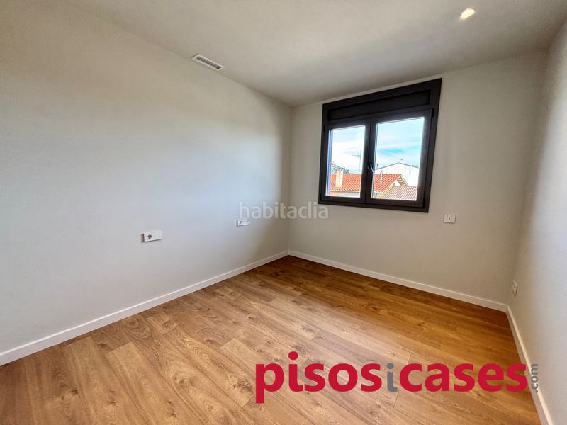 Foto 58560df3-3c67-4538-b909-c33e7bc592db. Piso 123m<sup>2</sup> en carrer josep ventura 53 pis 4 habitacions, piscina comunitària en Tona