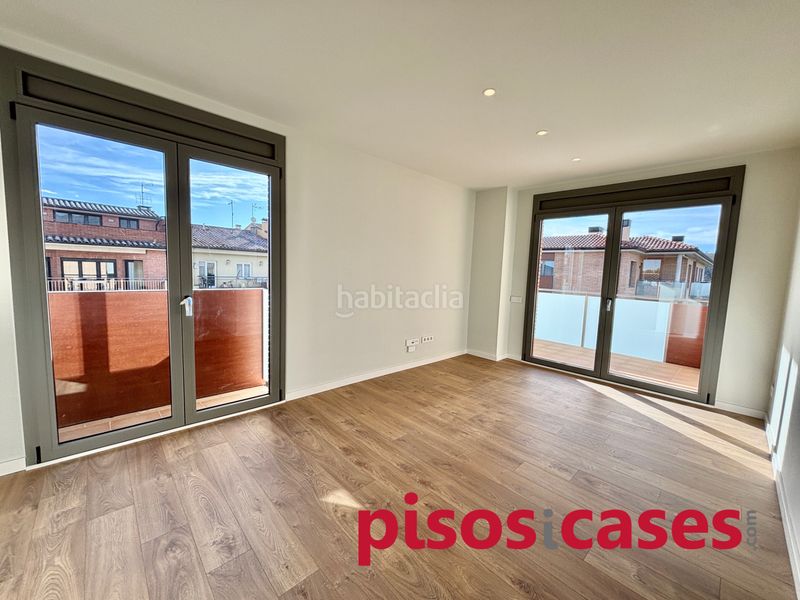 Foto 7c092ccd-cf9c-4341-a2e9-248c8a6c33dd. Piso 123m<sup>2</sup> en carrer josep ventura 53 pis 4 habitacions, piscina comunitària en Tona