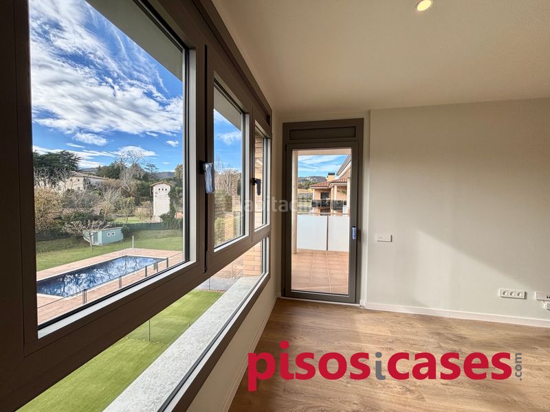 Foto 87b1504a-65d3-424e-938a-95b84f631d24. Piso 123m<sup>2</sup> en carrer josep ventura 53 pis 4 habitacions, piscina comunitària en Tona
