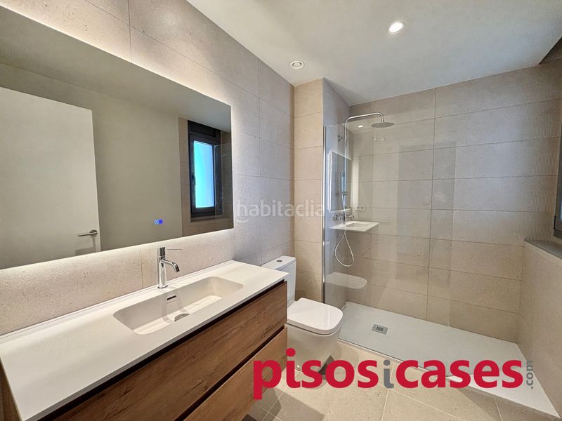 Foto cb549a2e-3ad2-4741-8154-3de9a5438bc6. Piso 123m<sup>2</sup> en carrer josep ventura 53 pis 4 habitacions, piscina comunitària en Tona