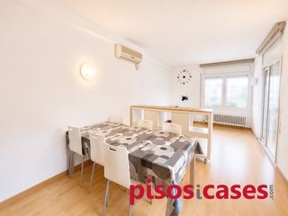 Miete Etagenwohnung  Carrer de ramon soler. Pis 5 habitacions amb plaça de pàrquing