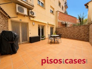 Appartement  Carrer jaume balmes. Pis 3 habiatacions, pàrquing i terrassa 43 m2