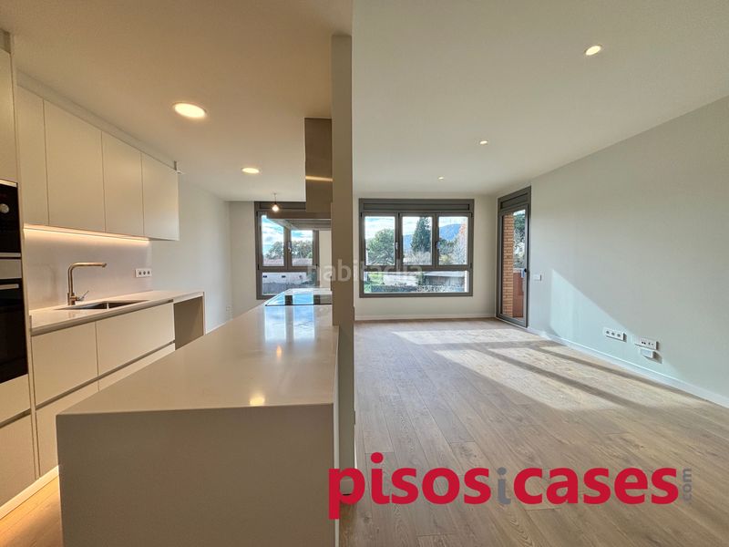 Foto 18d5735b-2d42-4e6f-ab87-3cee7074c09d. Piso 123m<sup>2</sup> en carrer josep ventura 53 pis 4 habitacions, piscina comunitària en Tona