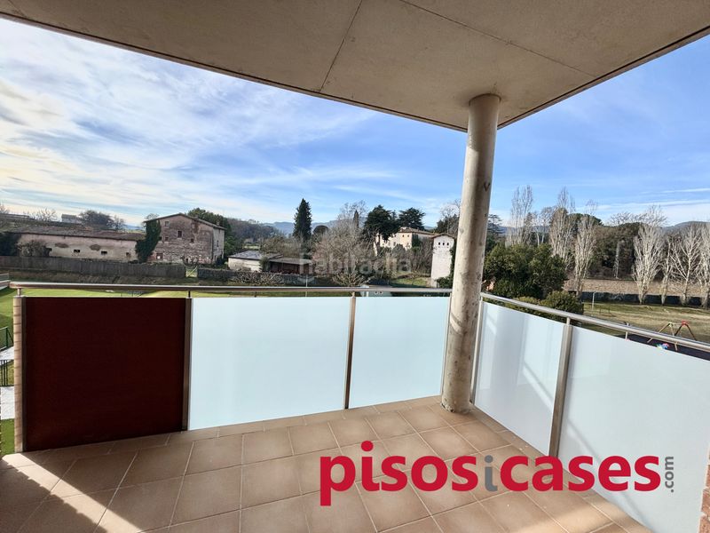 Foto a5bad878-b018-4c63-9682-01954a6d3299. Piso 123m<sup>2</sup> en carrer josep ventura 53 pis 4 habitacions, piscina comunitària en Tona