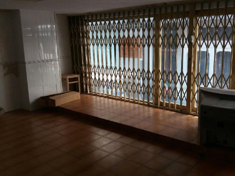 Foto 94e9f848-9a99-4b24-8f4f-c98a7ad2fc6f. Local comercial a Santander - calle tres de noviembre 3 a Santander