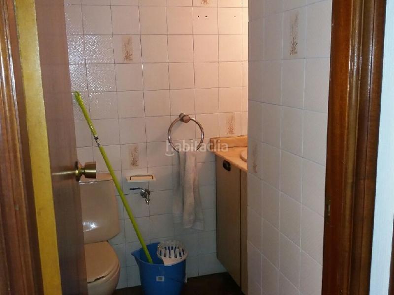 Foto db2047ea-cd81-4add-ac81-1d4cdf6a4959. Local comercial a Santander - calle tres de noviembre 3 a Santander
